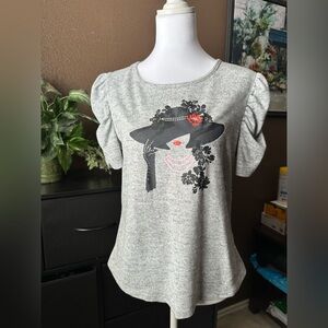 Chic Gray Graphic Women's Top